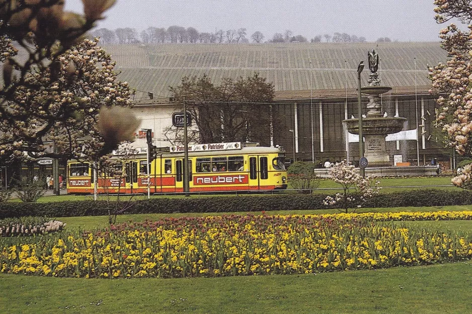 Postkort: Würzburg sporvognslinje 5 med ledvogn 248 ved Hauptbahnhof (1986)