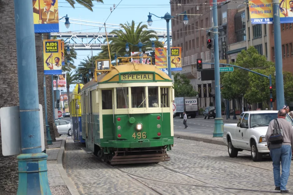 San Francisco motorvogn 496 tæt på Don Chee Way & Steuart (2010)