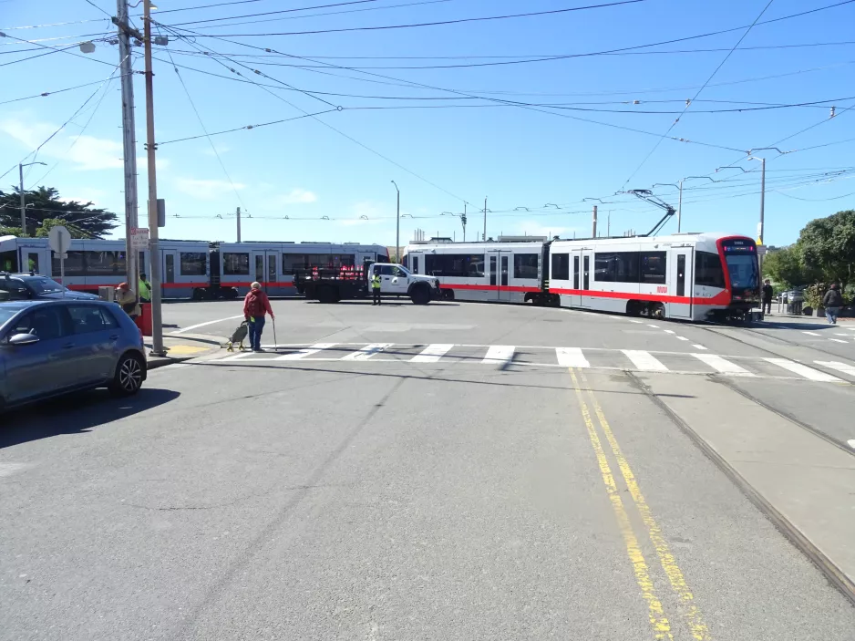 San Francisco sporvognslinje N Judah med ledvogn 2014 i Judah and La Playa (Ocean Beach) (2023)