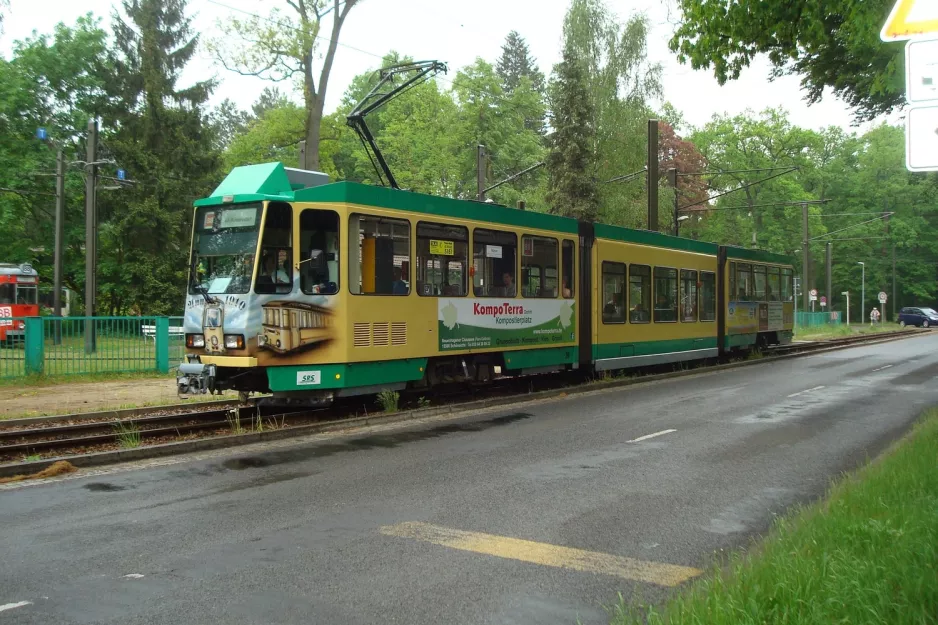 Schöneiche sporvognslinje 88 med ledvogn 26 på Dorfstr. (2013)