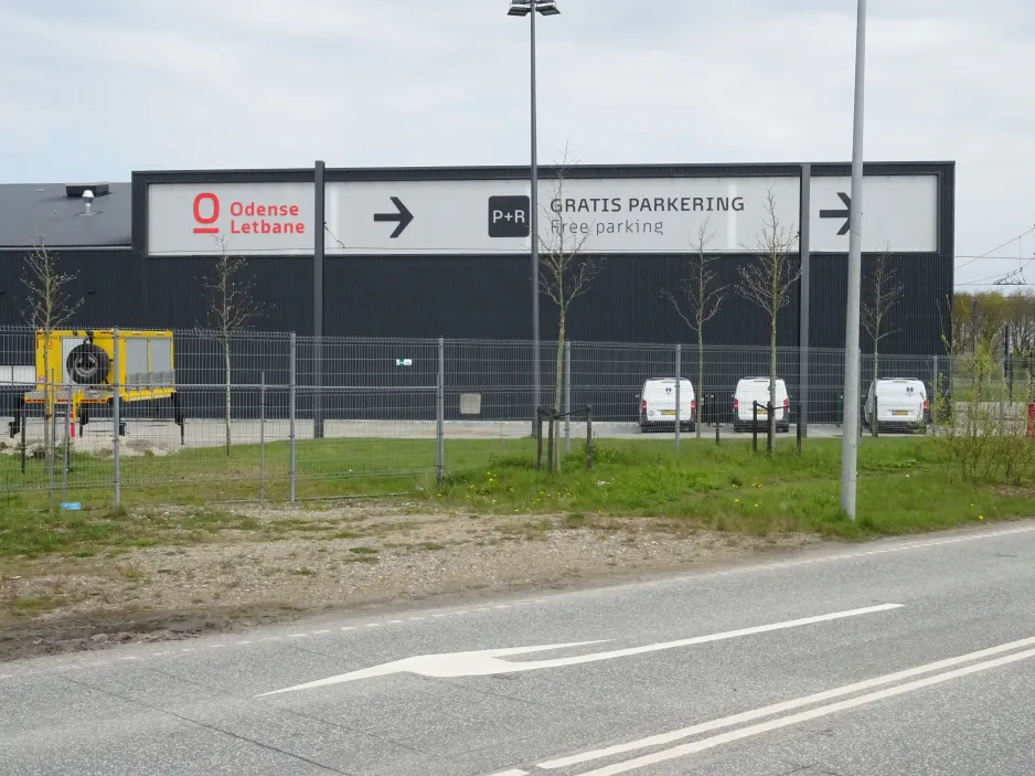 Skilt: Odense Letbane  foran Kontrol centret (2024)
