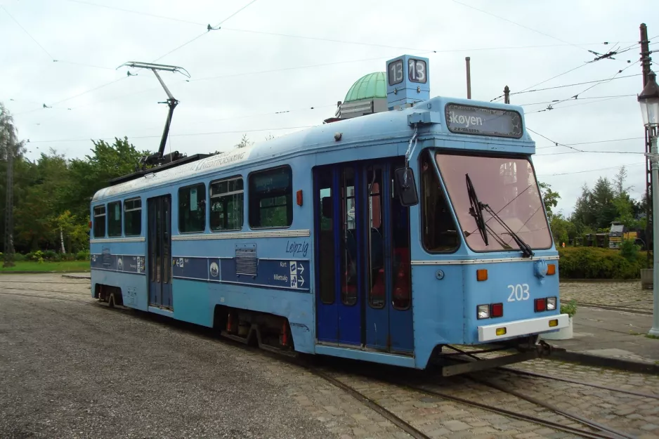 Skjoldenæsholm motorvogn 203 "Leipzig" foran Sporvejsmuseet (2011)