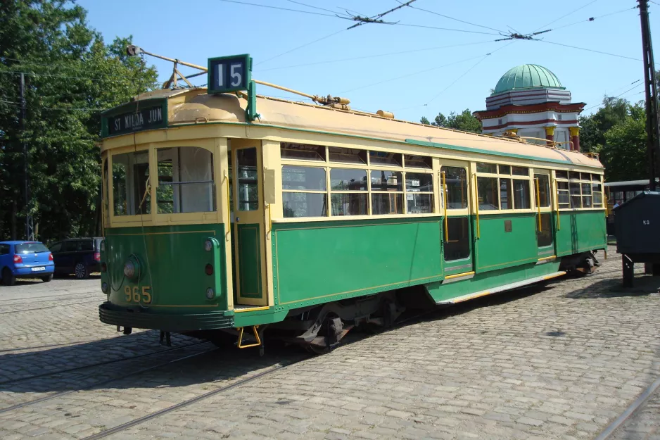 Skjoldenæsholm motorvogn 965 foran Sporvejsmuseet (2014)