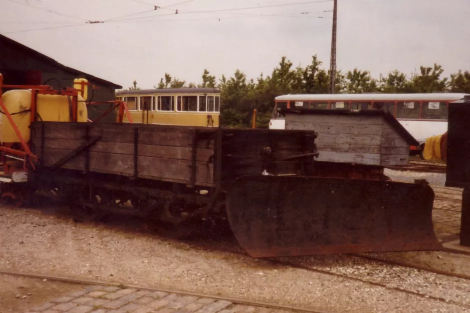 Skjoldenæsholm saltvogn foran Sporvejsmuseet (1990)