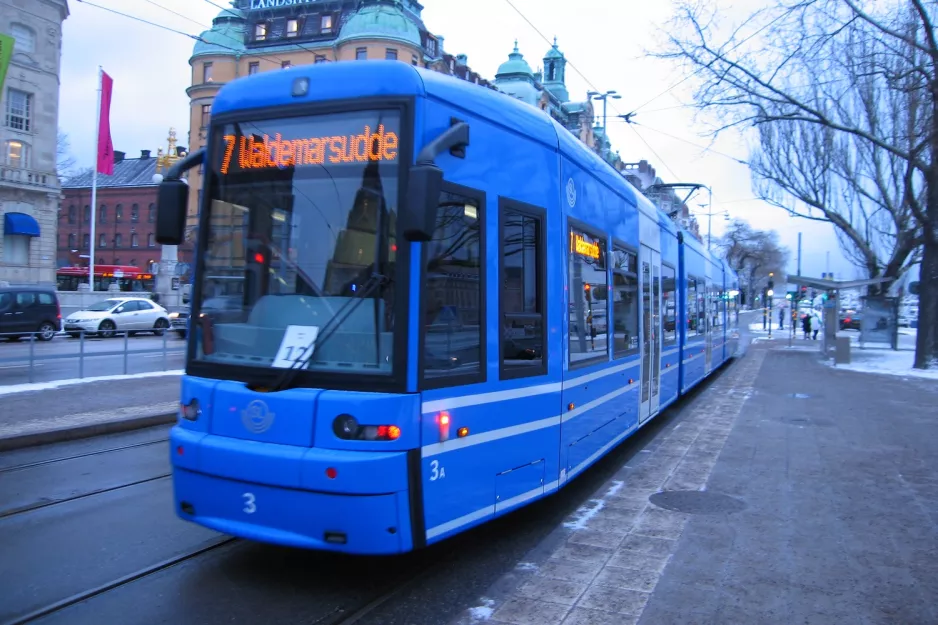 Stockholm sporvognslinje 7S Spårväg City med lavgulvsledvogn 3 ved Nybroplan (2012)