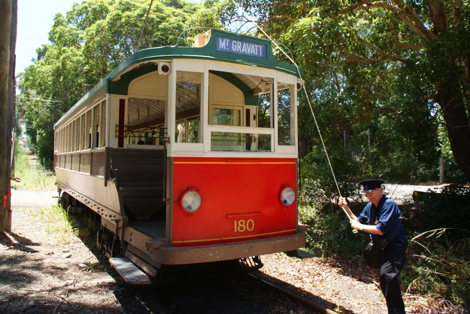 Sydney museumslinje med motorvogn 180 ved Ranger's station (2015)