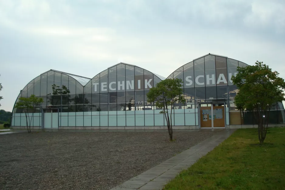 Wismar foran Technikschau, phanTECHNIKUM (2009)