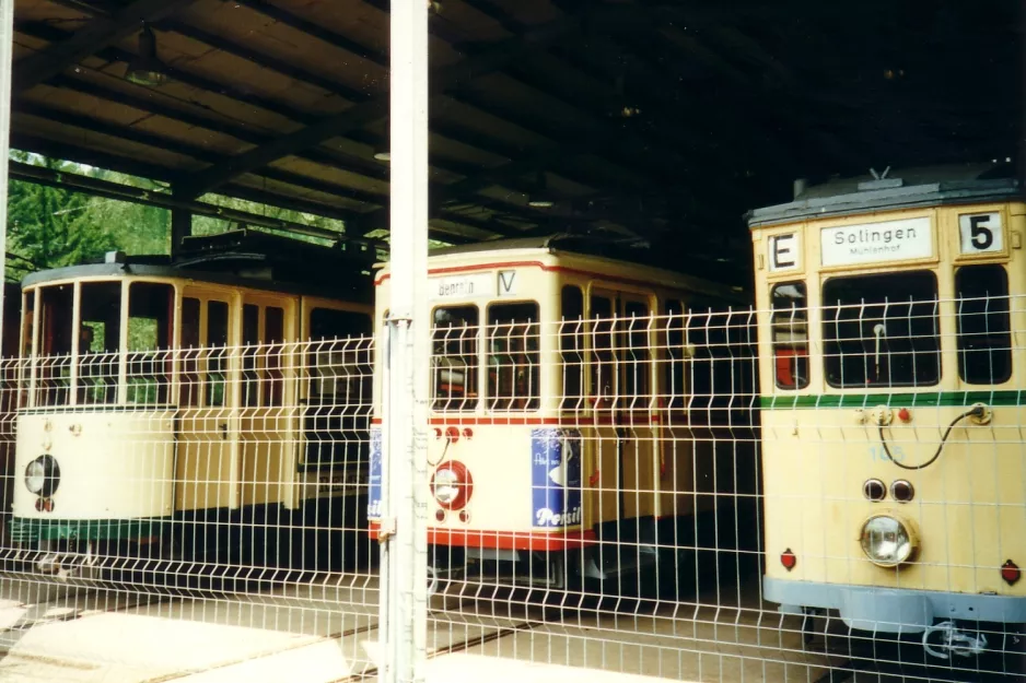 Wuppertal motorvogn 49 inde i Kohlfurther Brücke (2002)