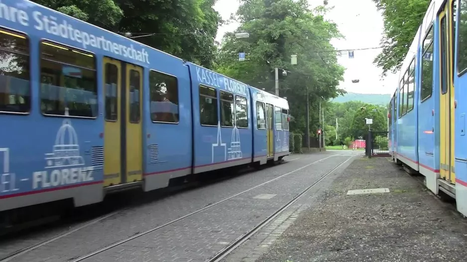 Tram Kassel: Aus- und Einrückerverkehr, 30.05.2014 (Description DE/EN)