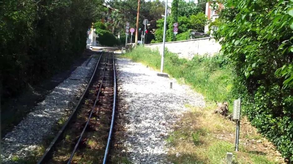 Tramvia Trieste - Opicina: nedstigning på kabelbanen